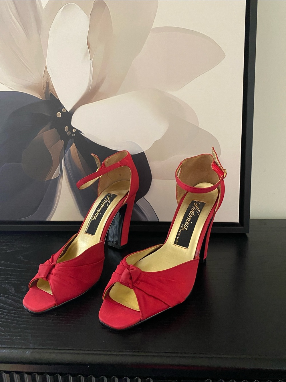 Vintage 80’s Red Fabric Notorious For Bakers-Leeds 4 Inch Peep Toe Heels.
